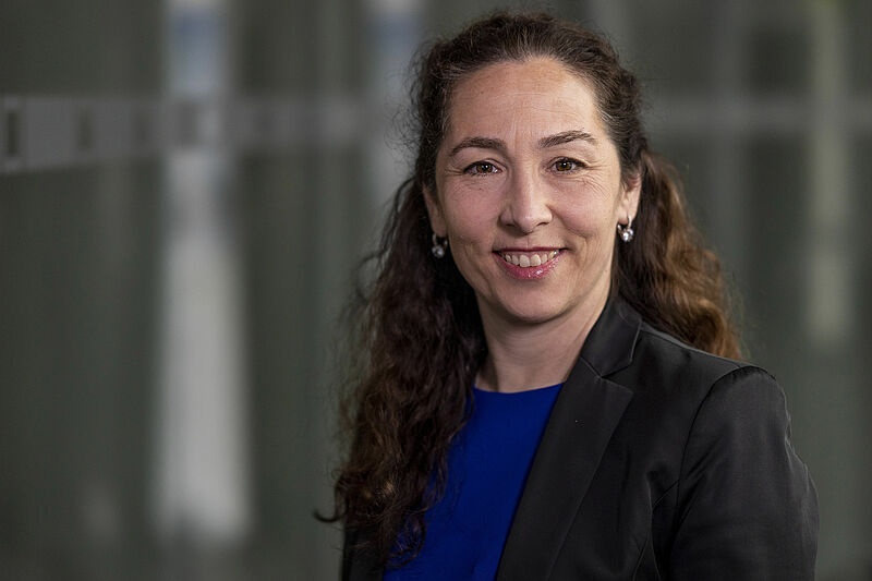 Nadine Kanu, Vizepräsidentin Nadine Kanu, Vizepräsidentin
