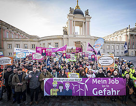 Kundgebung "Windkraft ist unser Beruf" in Potsdam Kundgebung "Windkraft ist unser Beruf" in Potsdam